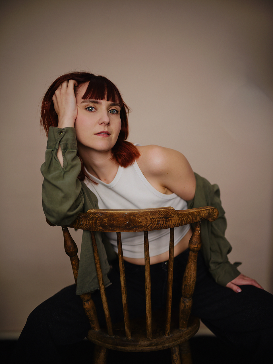 Actor headshot of Tess Hermann showing a different expression, London studio