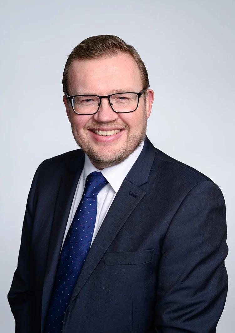 Corporate headshot photographer London Infinity Focus