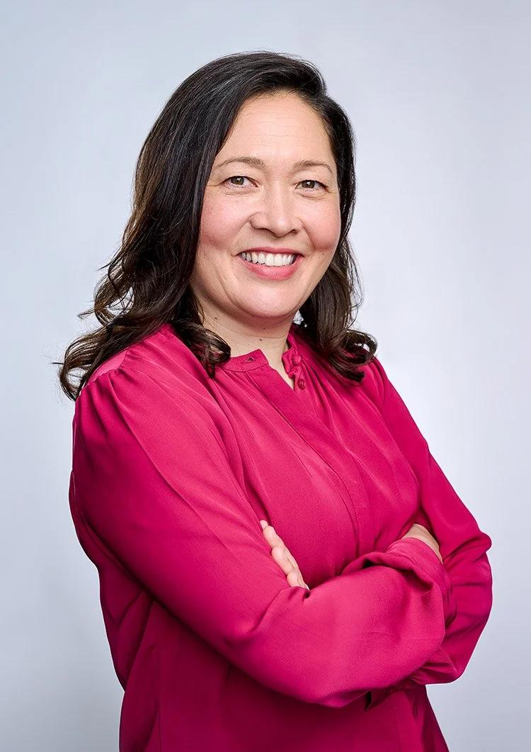 Professional LinkedIn headshot London for business profile